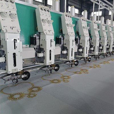 Lock Stitch Zig-Zag Embroidery Machine